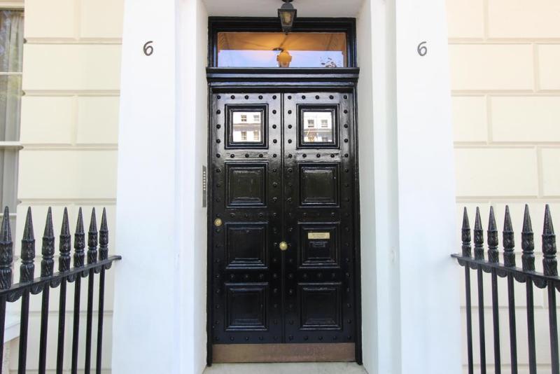 Stay In Serviced Apartments Queensway Londra Dış mekan fotoğraf