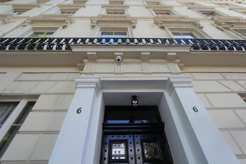 Stay In Serviced Apartments Queensway Londra Dış mekan fotoğraf